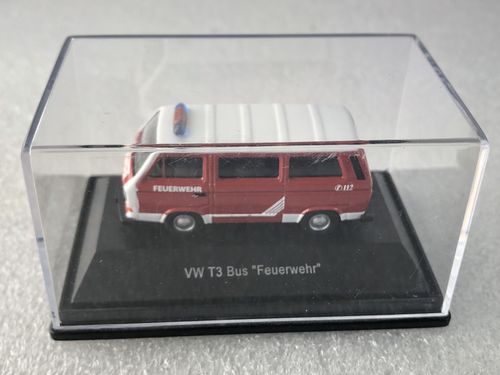 Schuco 25785 VW T3 Bus "Feuerwehr" Metallmodell im Maßstab 1:87 in PC Box