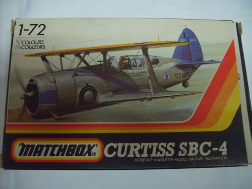 Matchbox Pk-35 Curtiss SBC-4 1:72