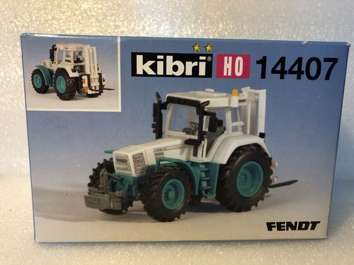 Kibri H0 14407 FENDT 926 mit Heckstapler  Bausatz im Maßstab 1:87 HO in OVP Neuwertig