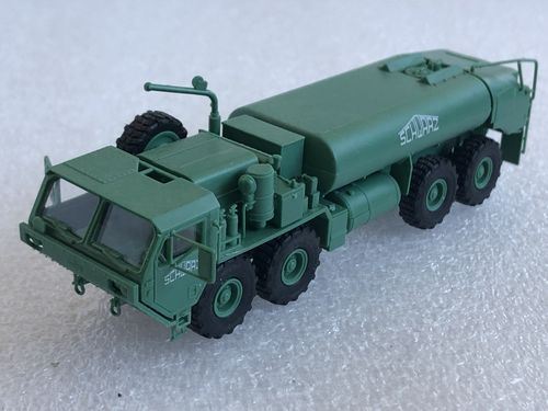 Roco miniatur modell 1673 OSHKOSH Schwarzbau Tankwagen Maßstab 1.87 H0
