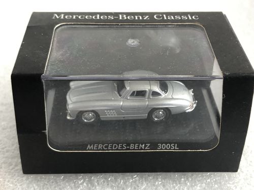 Welly Sondermodell Mercedes Benz Classic:  Mercedes 300 SL "silber" 1:87 in PC-Box