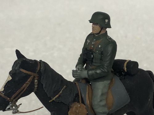 Tamya 35053 German Mounted Infantry Wehrmacht Offizier zu Pferd schön gebaut im Maßstab 1:35